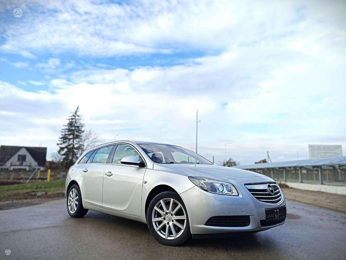 Opel Insignia, 2011
