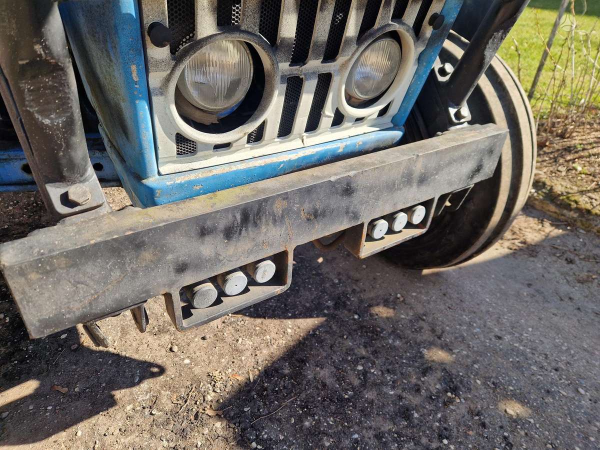 Ford 3000, traktoriai