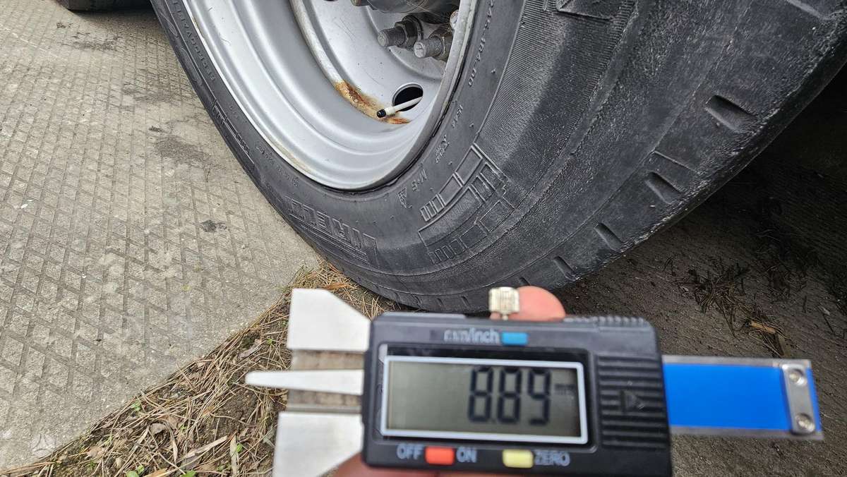 -Kita- Kalepar KLP 2Y, auto transporter
