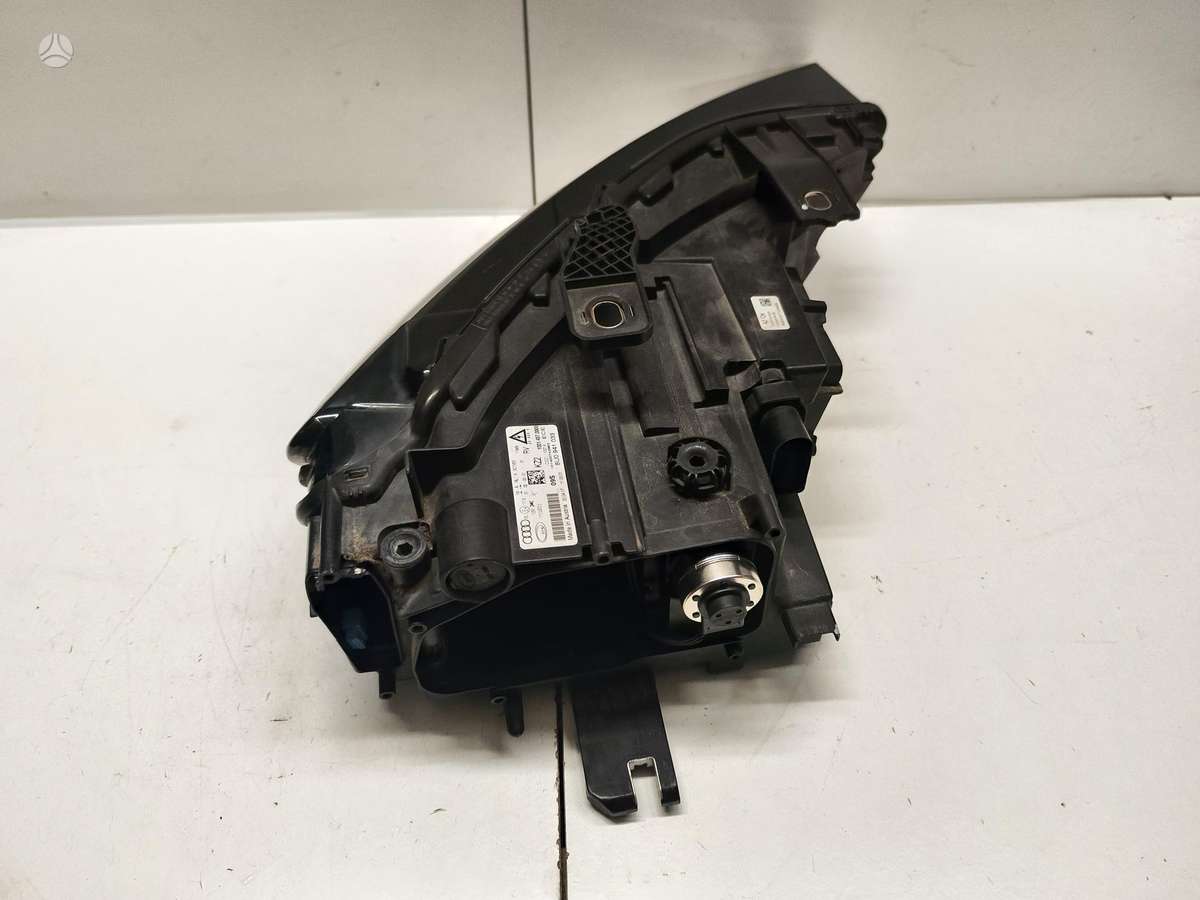 Audi Q3, 8u0941033