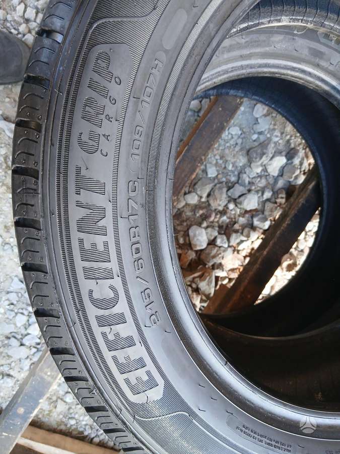 Goodyear, summer 215/60 R17