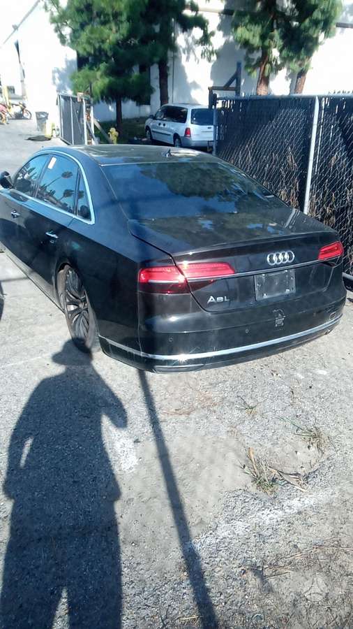 Audi A8, 3.0 l., Седан
