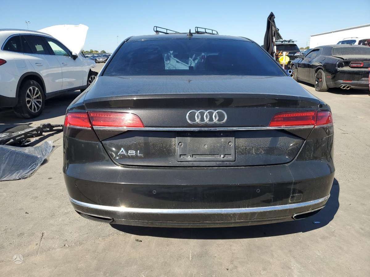 Audi A8, 3.0 l., Седан