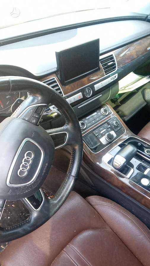 Audi A8, 3.0 l., Седан