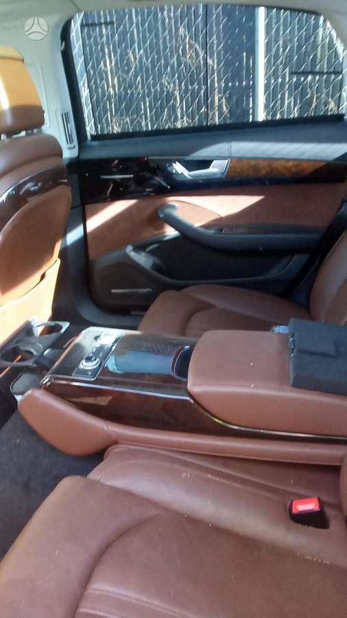 Audi A8, 3.0 l., Седан
