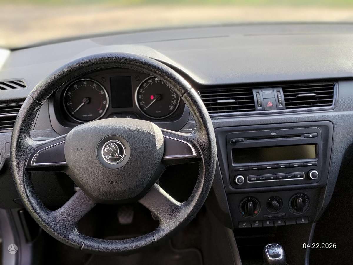 Skoda Rapid, 1.2 l., Хэтчбек