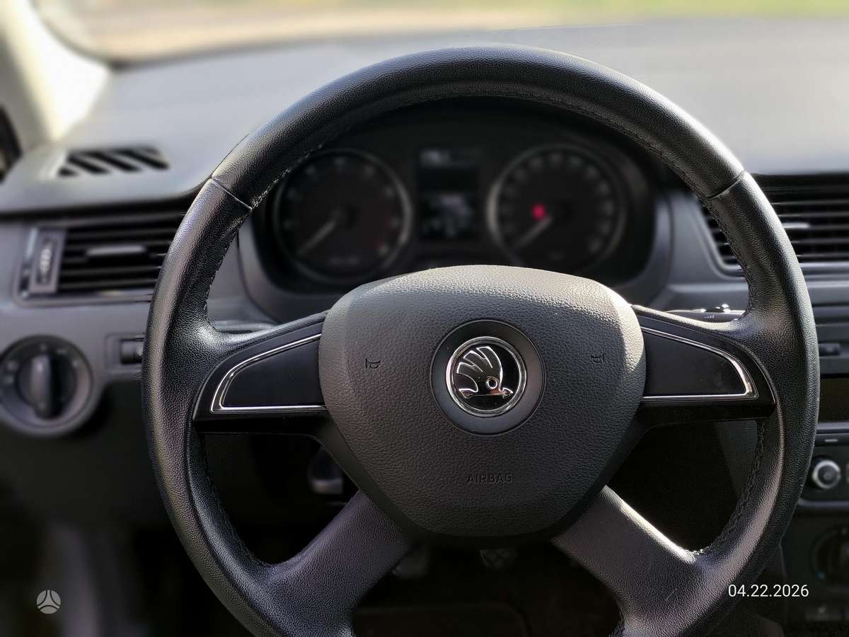 Skoda Rapid, 1.2 l., Хэтчбек