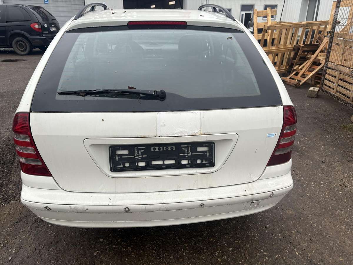 Mercedes-Benz C200 37068366700