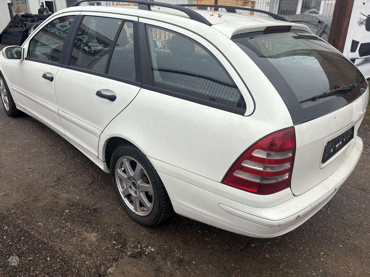 Mercedes-Benz C200 37068366700