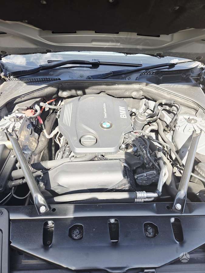 BMW 520 Kodas a52 m paketas