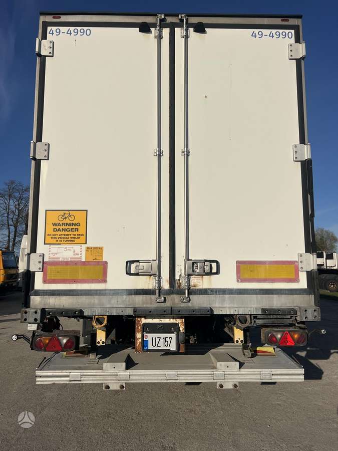 Schmitz SKO 24L FP45, šaldytuvai