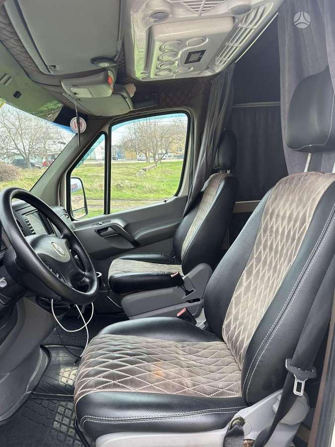 Volkswagen Crafter, auto transporters