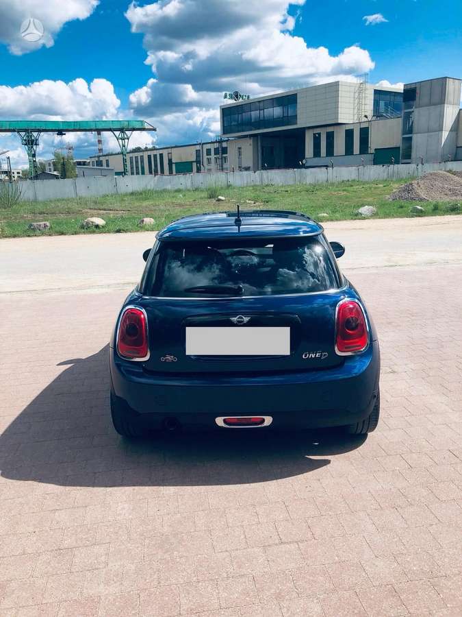 Mini Cooper, 1.5 l., hatchback