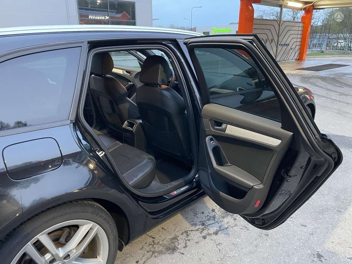 Audi A4, 2.0 l., Универсал