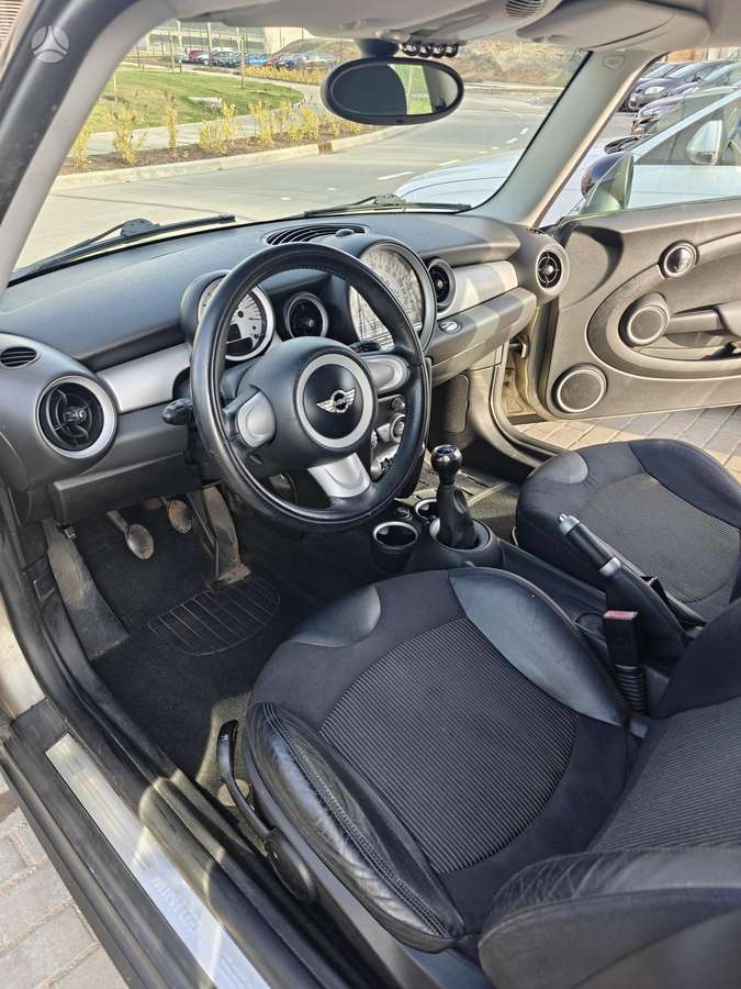 Mini Cooper, 1.6 l., Хэтчбек