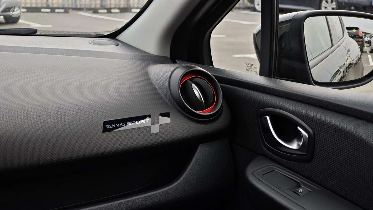 Renault Clio, 1.6 l., Хэтчбек