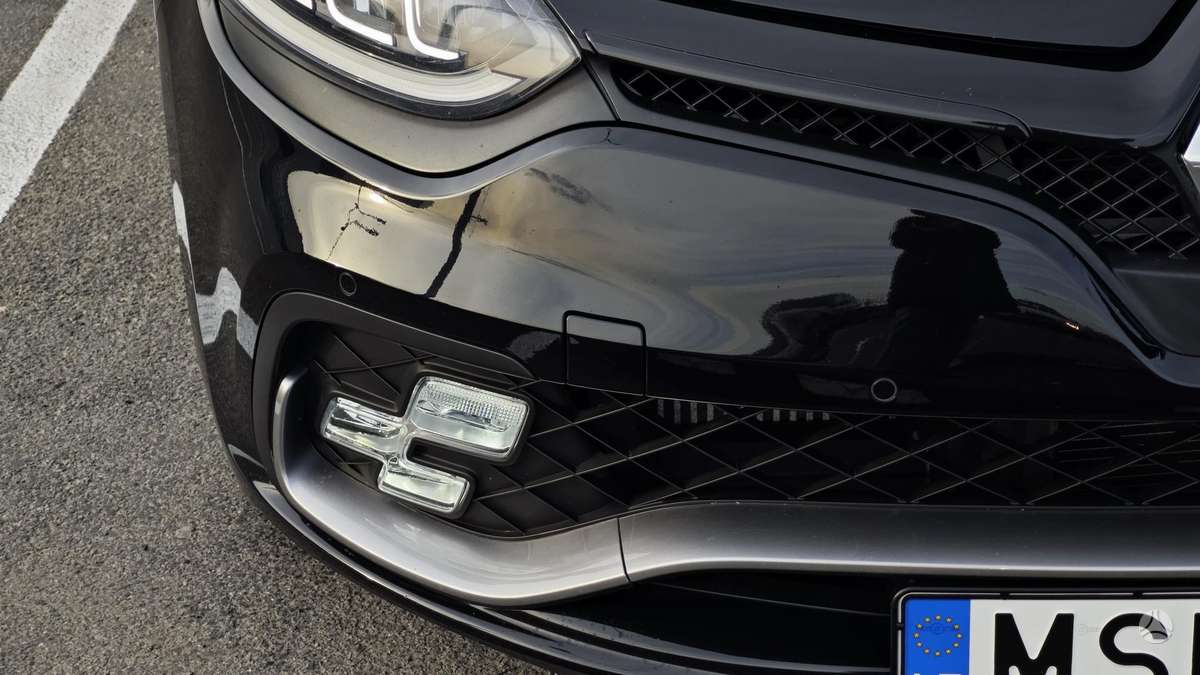 Renault Clio - 6