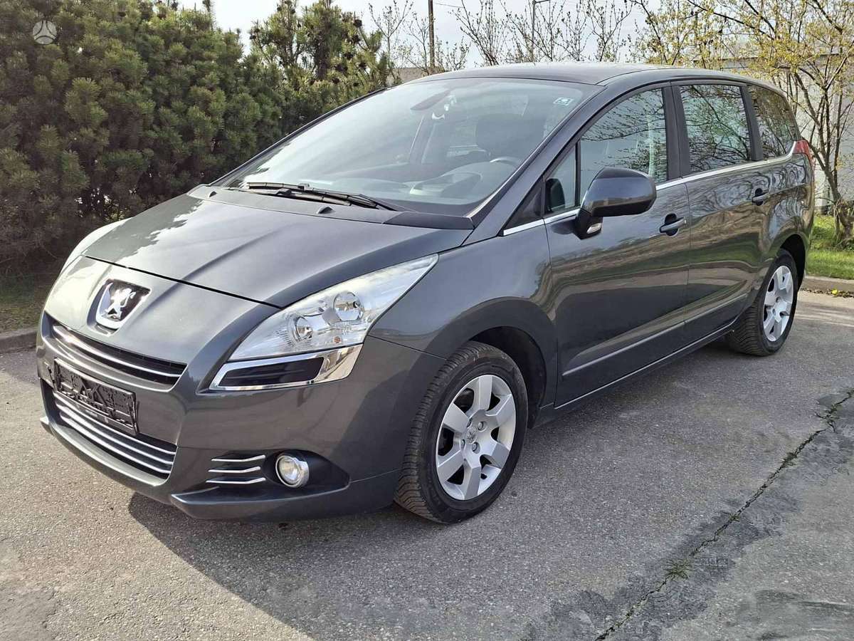 Peugeot 5008, 2011