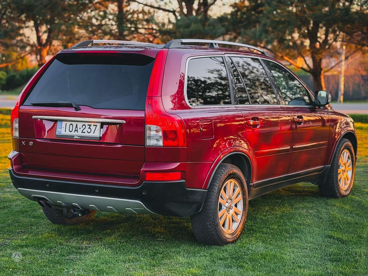 Volvo XC90 - 9