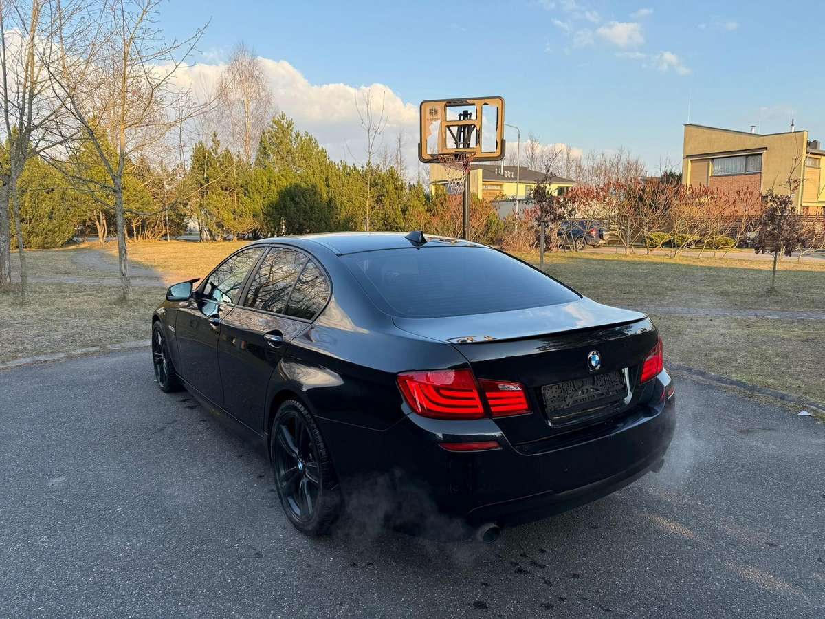 BMW 535, 3.0 l., Седан
