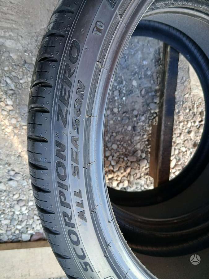 Pirelli, universalios 265/35 R22