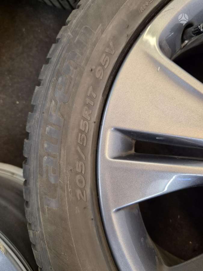 Toyota, lengvojo lydinio, R17