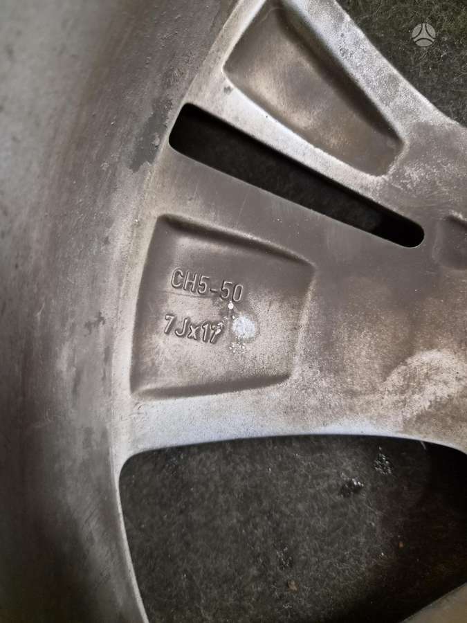 Toyota, lengvojo lydinio, R17