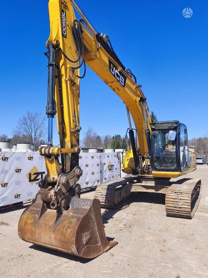 JCB JS200LC, excavator