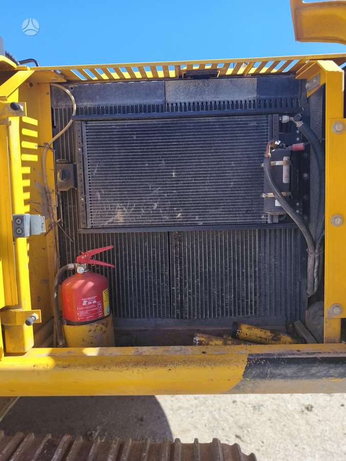 JCB JS200LC, excavator