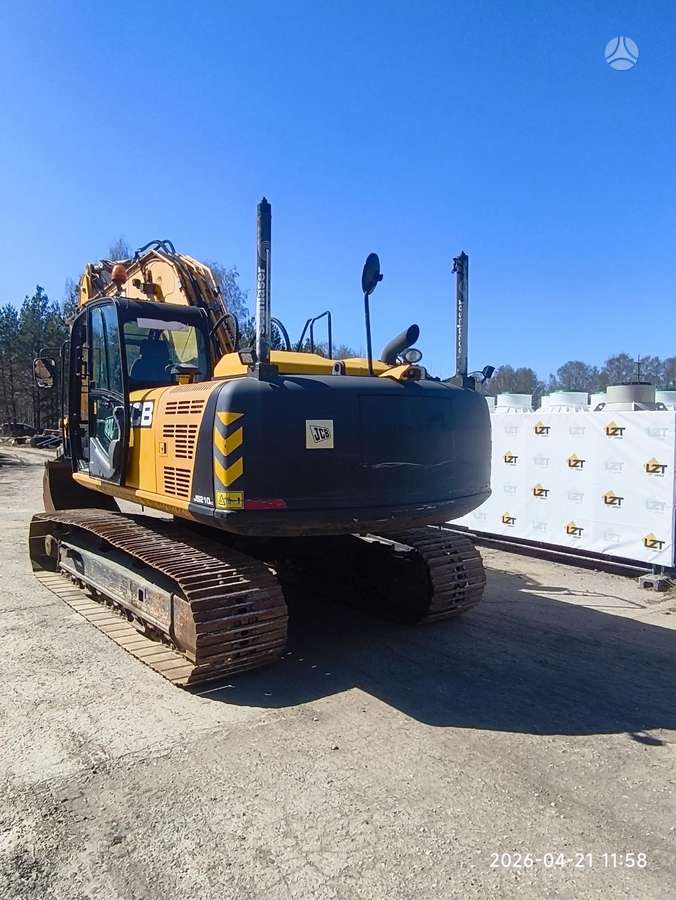 JCB JS210LC, excavator