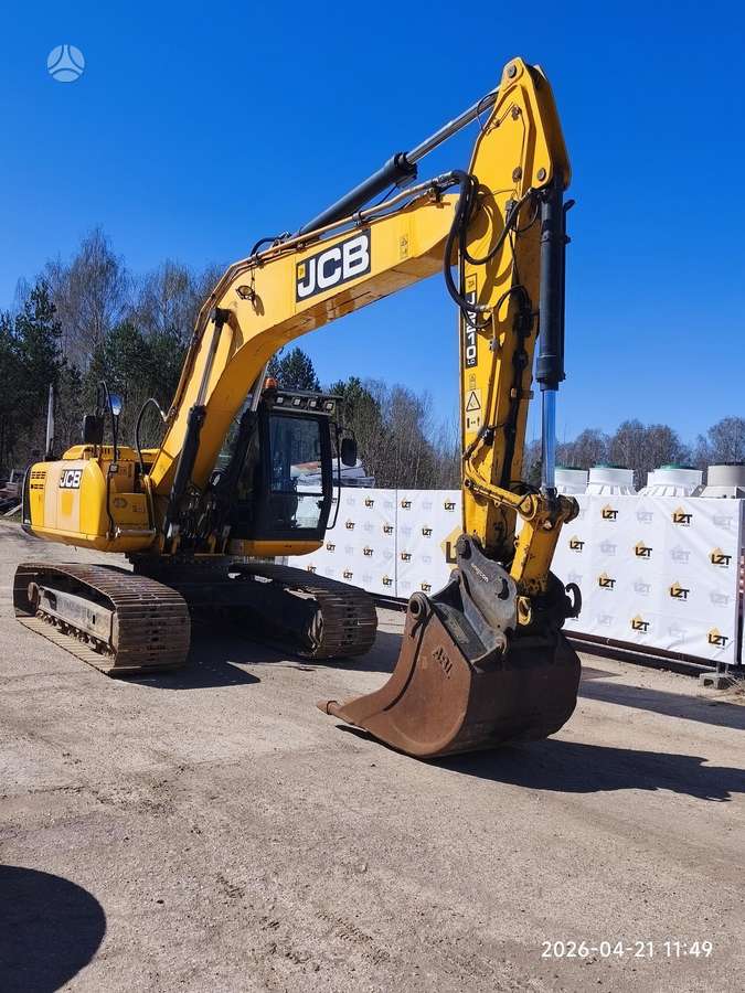 JCB JS210LC, excavator