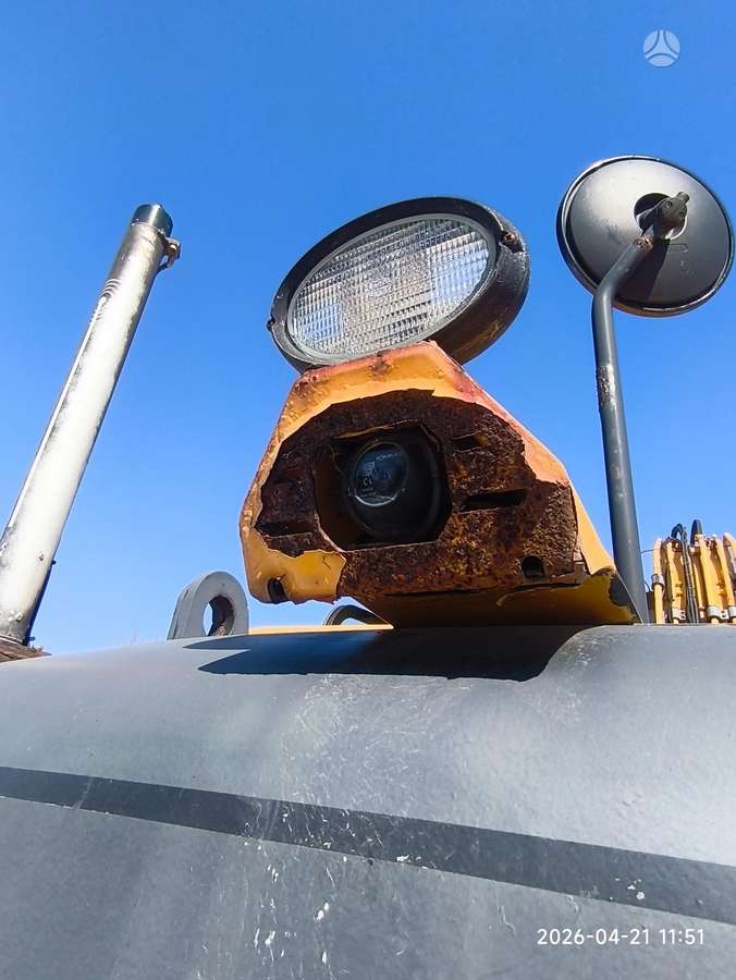 JCB JS210LC, ekskavatoriai