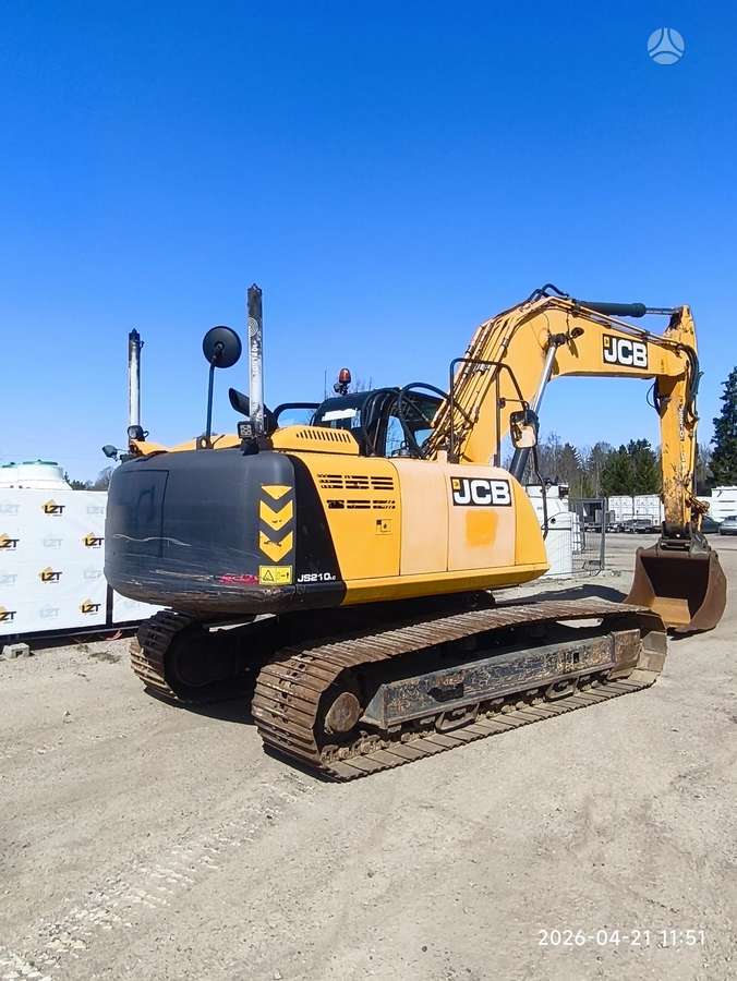 JCB JS210LC, excavator
