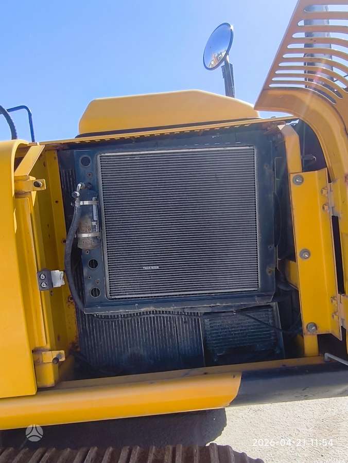 JCB JS210LC, excavator
