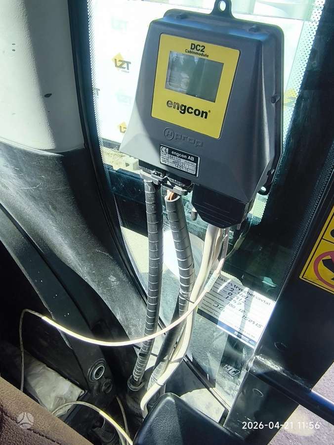 JCB JS210LC, ekskavatoriai