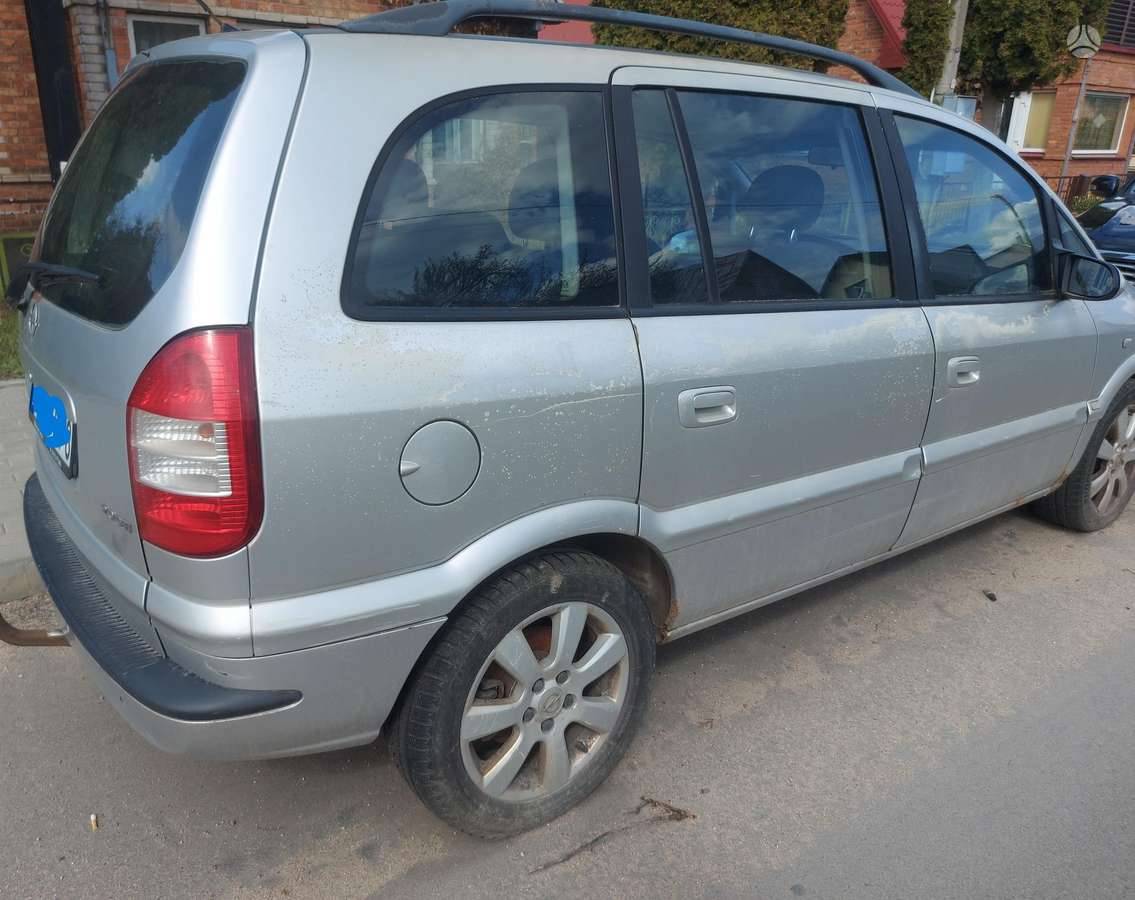 Opel Zafira, 2005