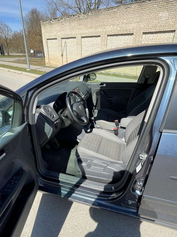 Volkswagen Golf Plus - 11