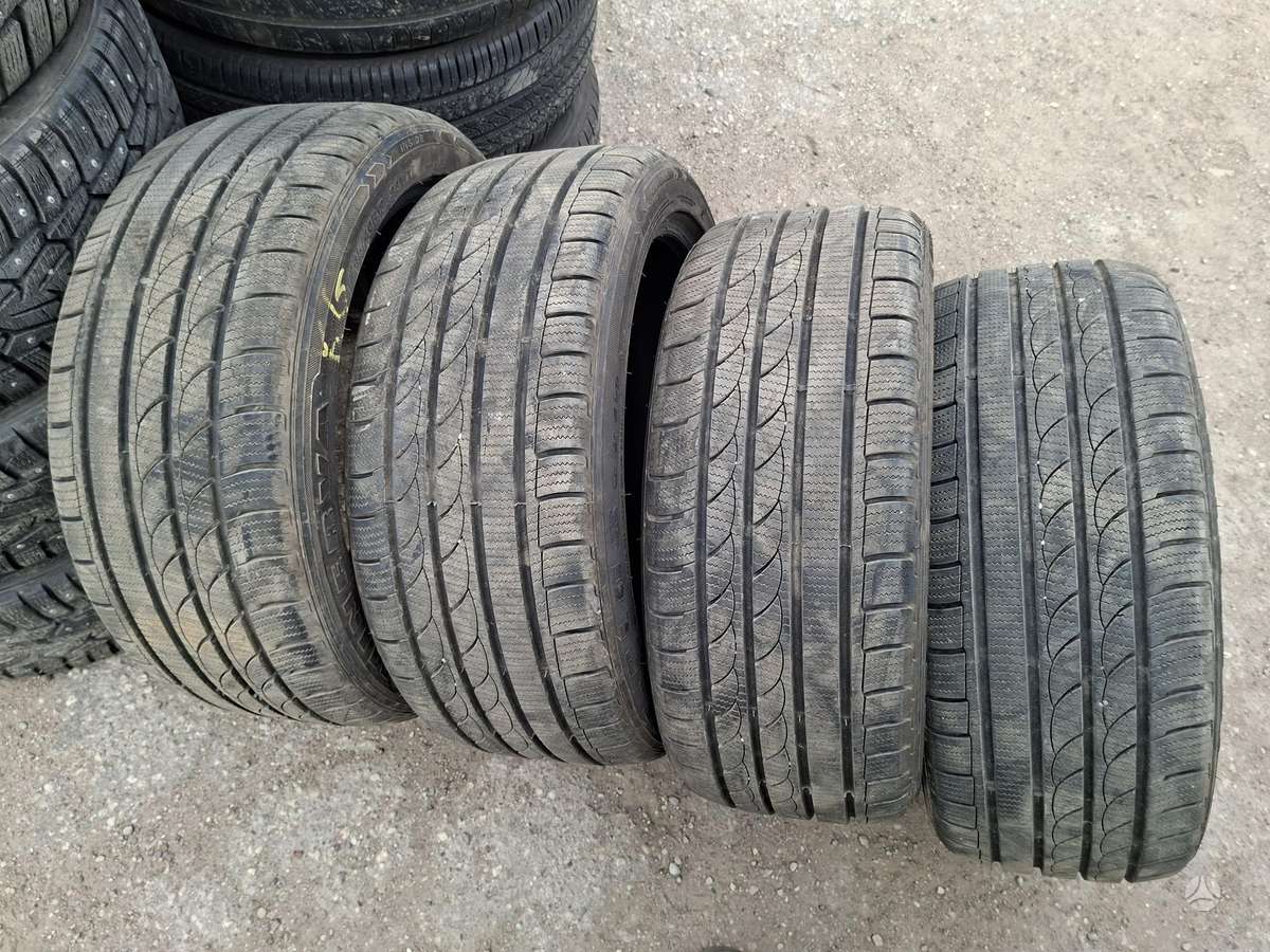 Tracmax, всесезонные 245/40 R19