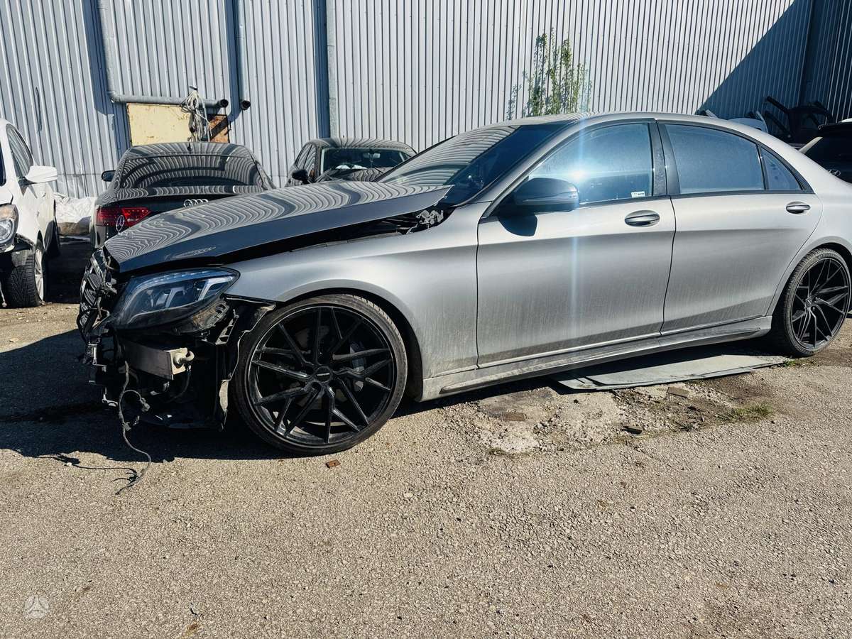 Mercedes-Benz S500 dalimis