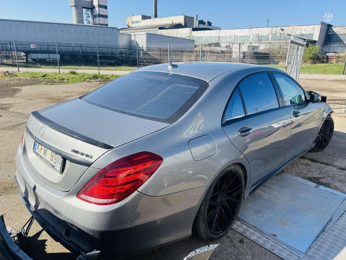Mercedes-Benz S500 по частям