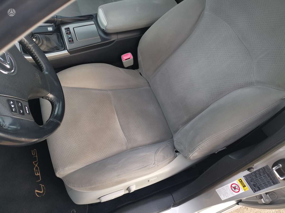 Lexus IS 220, 2.2 l., Седан