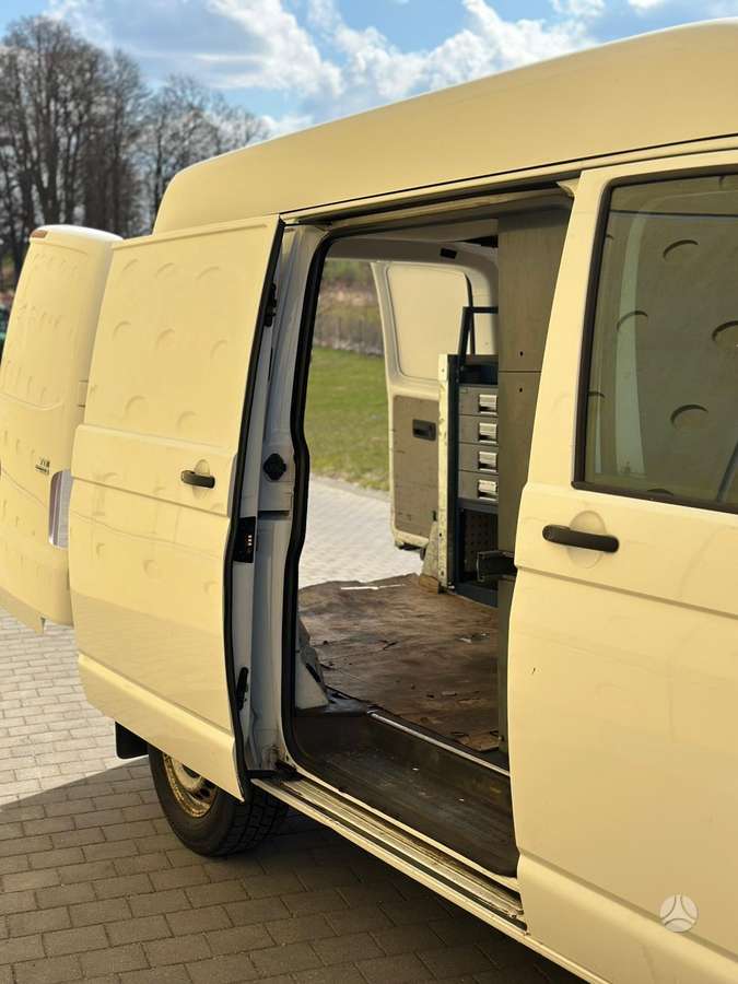 Volkswagen Transporter - 7