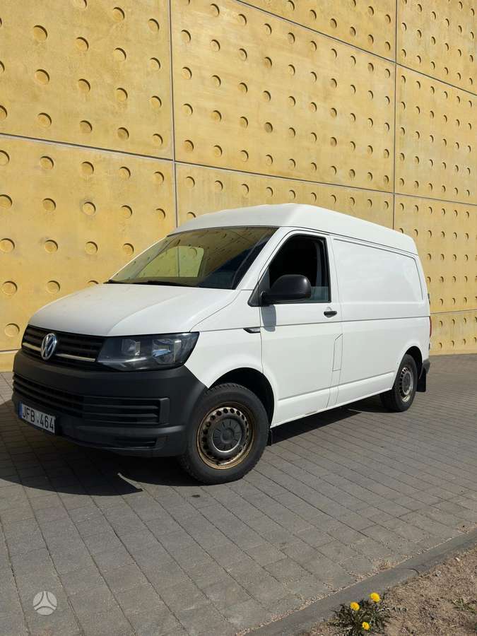 Volkswagen Transporter - 1