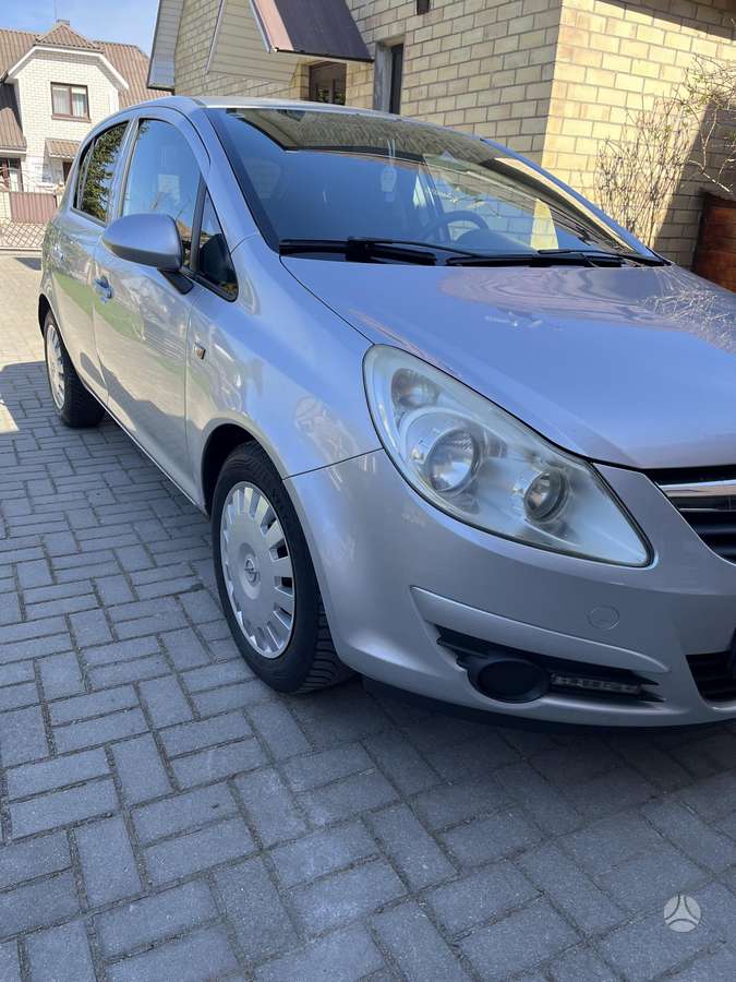 Opel Corsa, 1.0 l., Хэтчбек