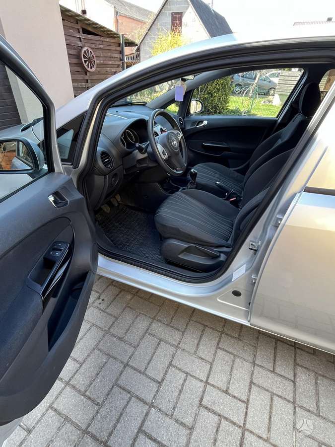 Opel Corsa, 1.0 l., hatchback