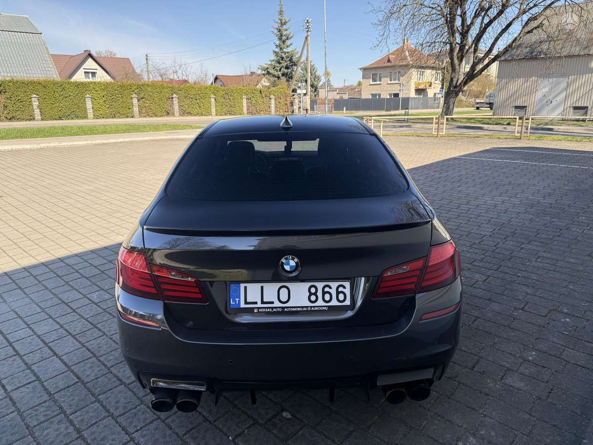 BMW 520, 2.0 l., Седан