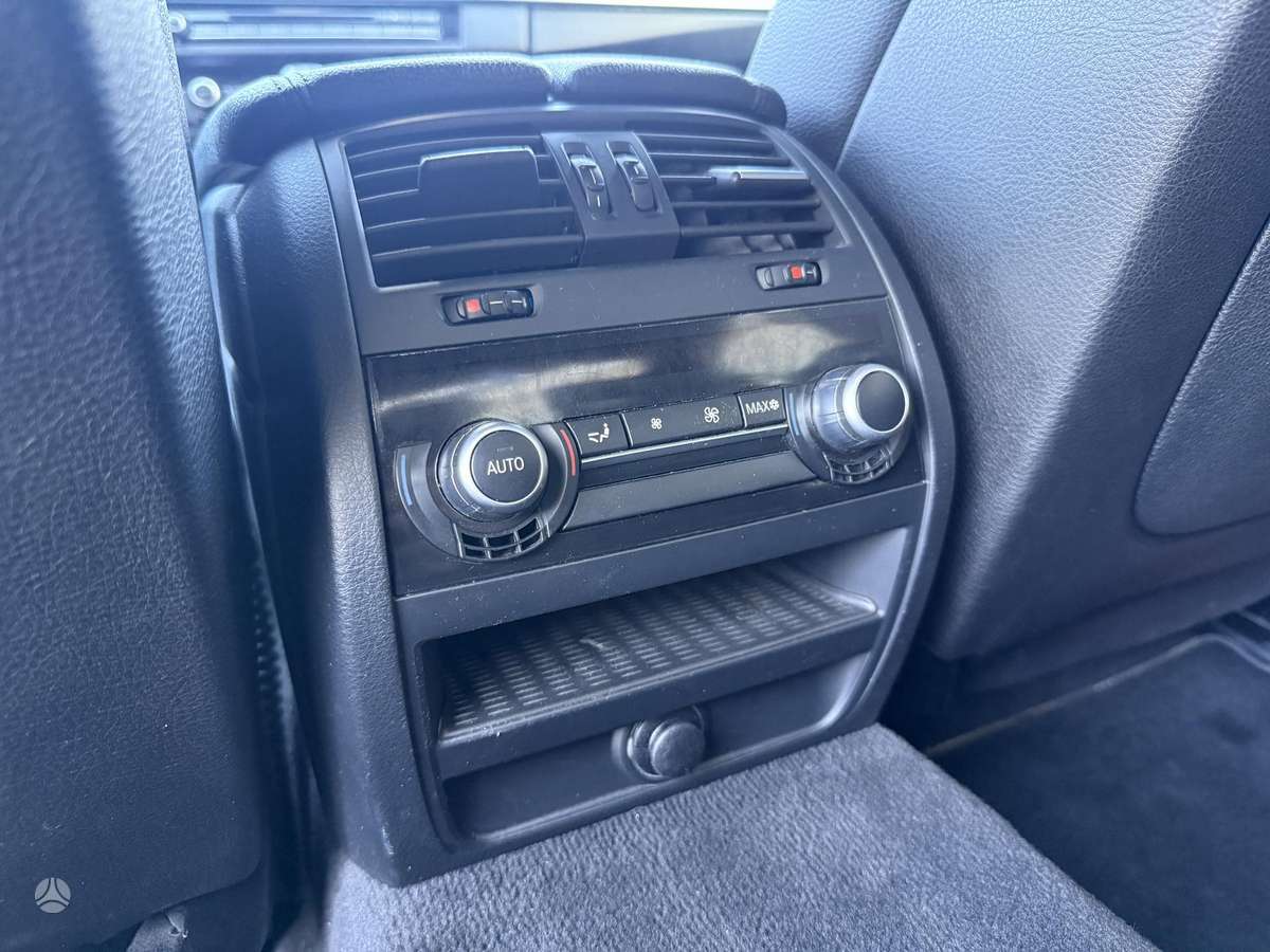 BMW 520, 2.0 l., Седан