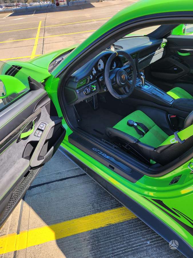 Porsche 911 - 10