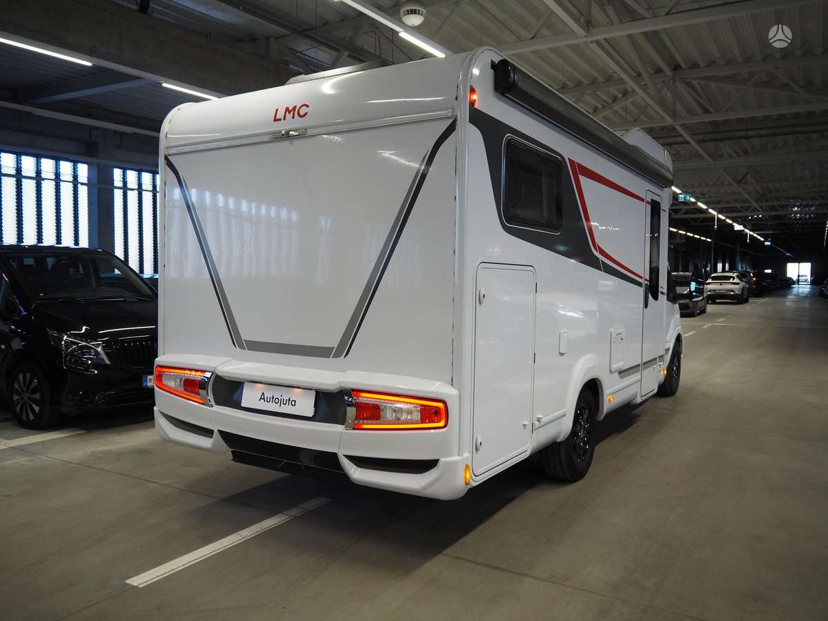 LMC 1055, campers