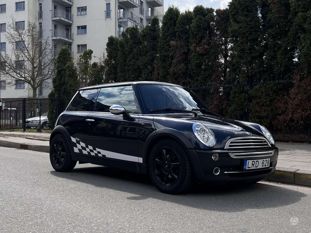 Mini Cooper, 1.6 l., hatchback